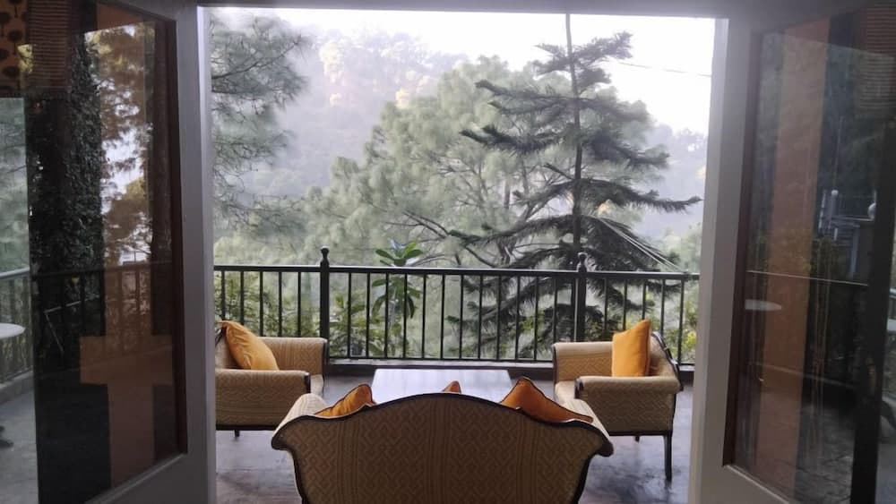 7 Pines Kasauli by Leisure Hotels
