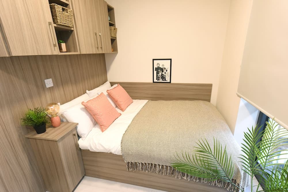 Yugo Explore - Melbourn Point