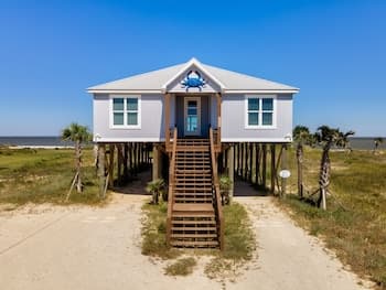 The Blue Crab - Bayfront! Private Pool - Steps To The Beach - Kayaks And Crab Pots Included! 4 Bedroom Home by Redawning