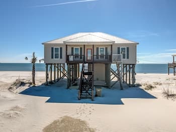 Sonny Side - Enjoy The Private And Personal Lot Space For More Family Beach Time. Unobstructed Views Of Water And Sky! 4 Bedroom Home by Redawning
