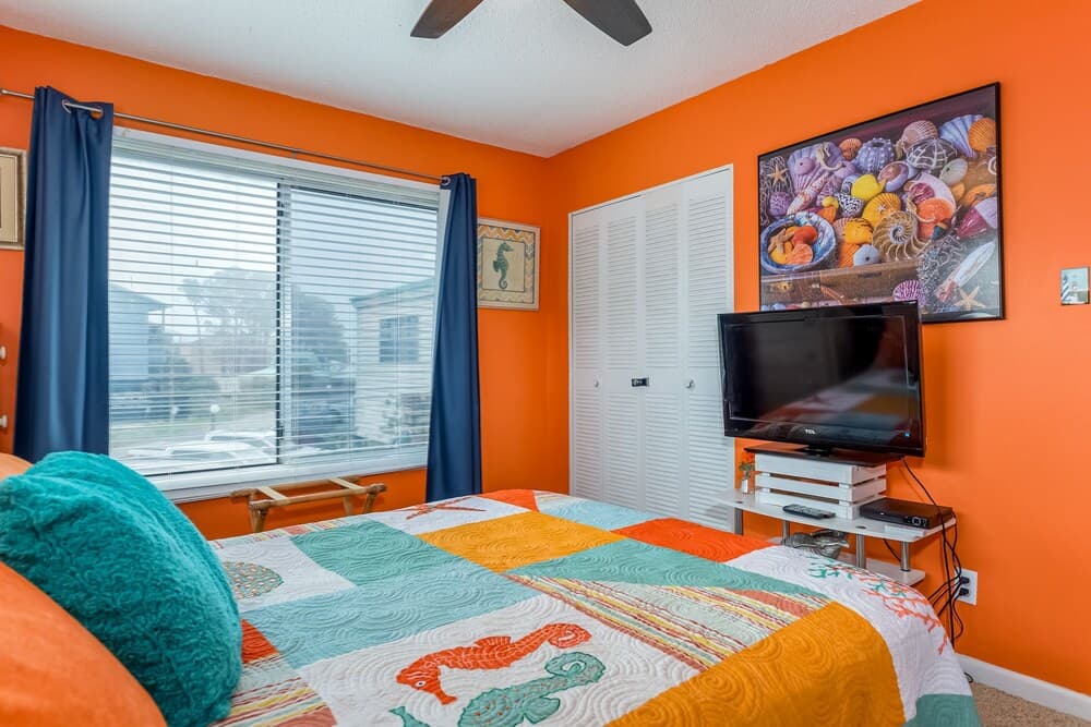 Bikinis & Martinis - Great East End Location - Swimming Pool And Boardwalk Access 3 Bedroom Condo by Redawning