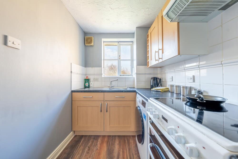 Lovegrove Contractor Stay With Free Wi-fi in Slough