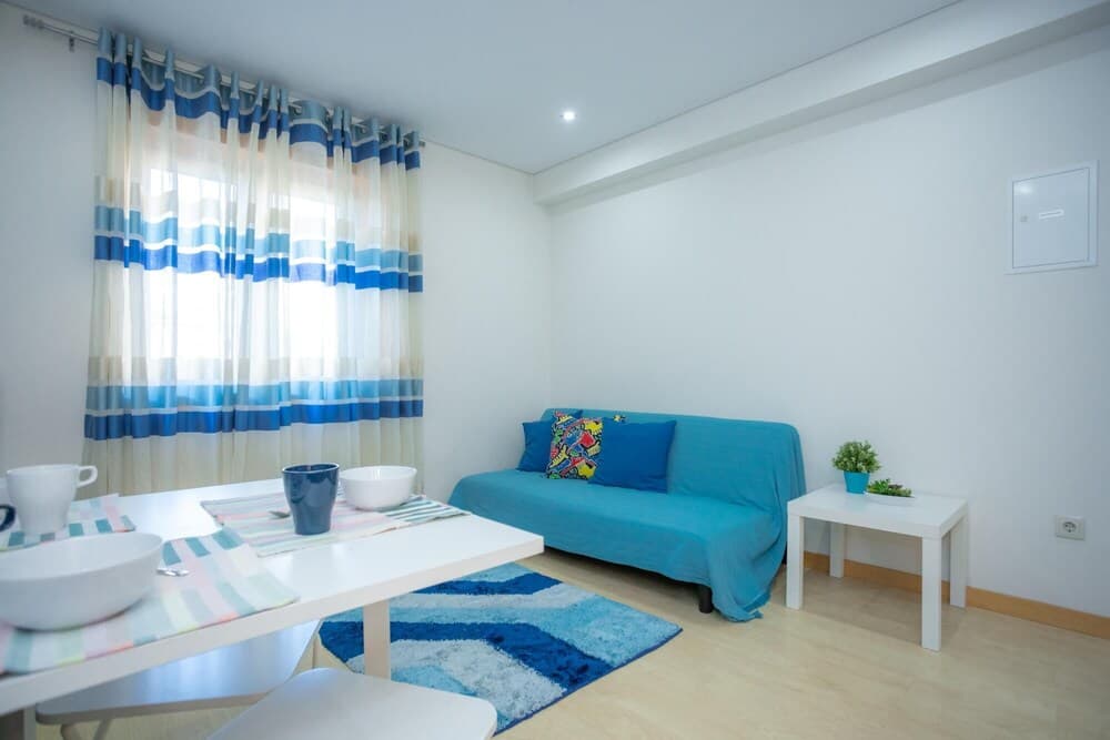 Refugio do Relogio by Rent4all