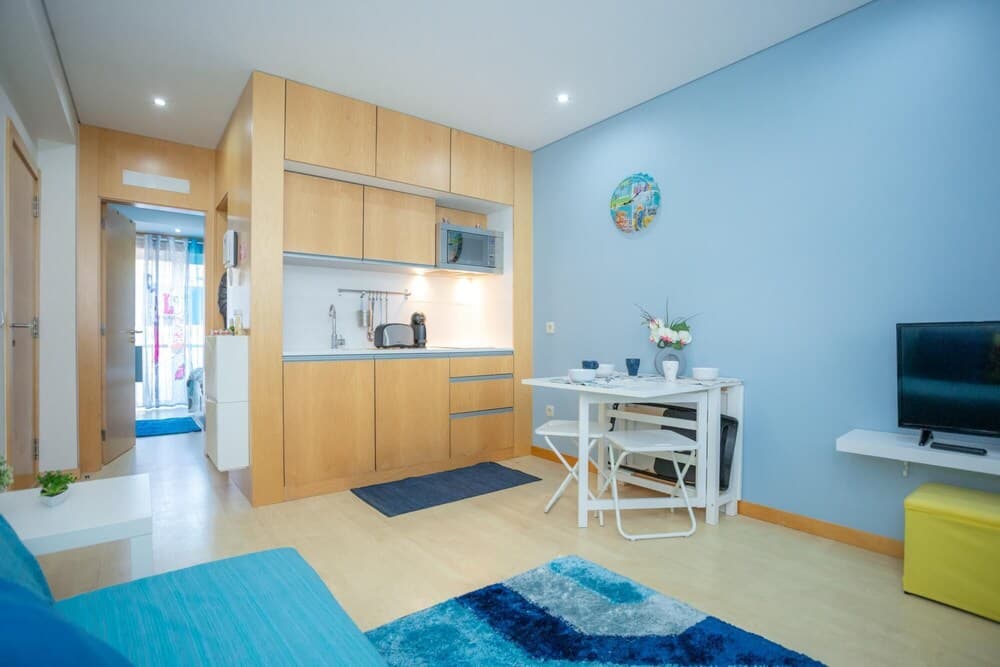 Refugio do Relogio by Rent4all