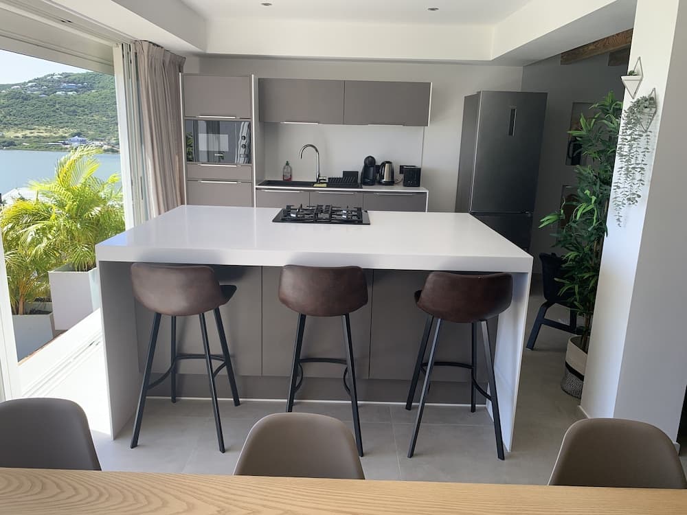 Modern 4 Bedr 2.5 Bathr House With Sea View