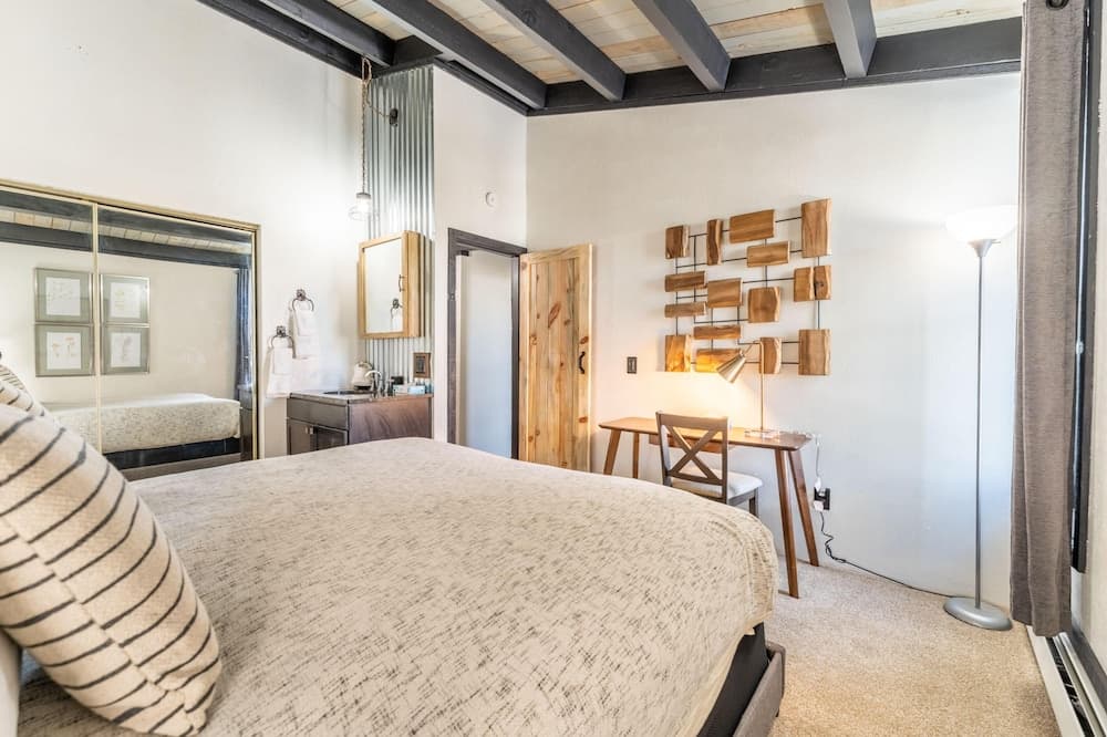 Treehouse #301, Building A by Summit County Mountain Retreats