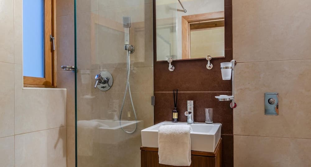 Gozo Escape w Private Pool Terrace BBQ AC