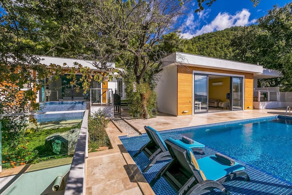 Villa Sezin in z ml K y