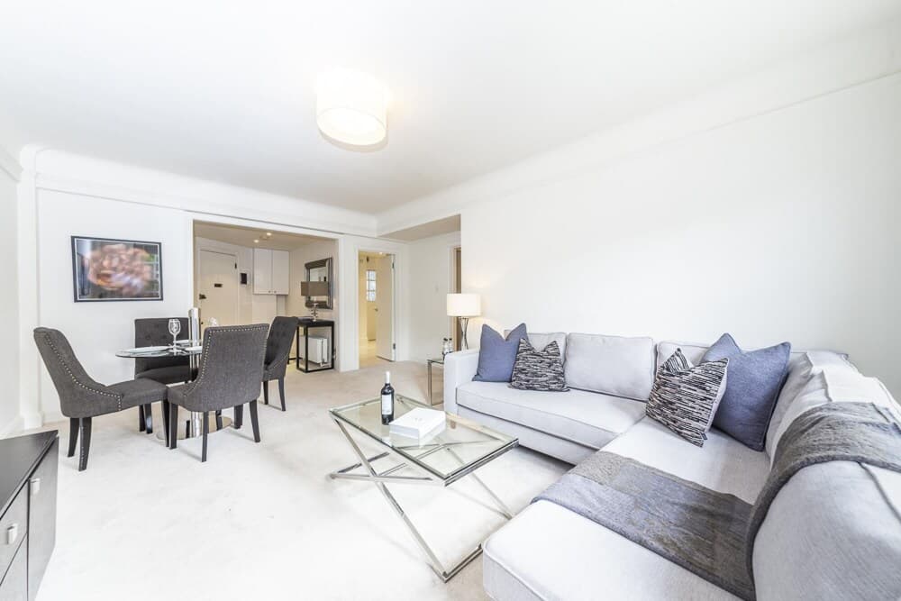 Modern 2 Bedroom Apartment in Chelsea