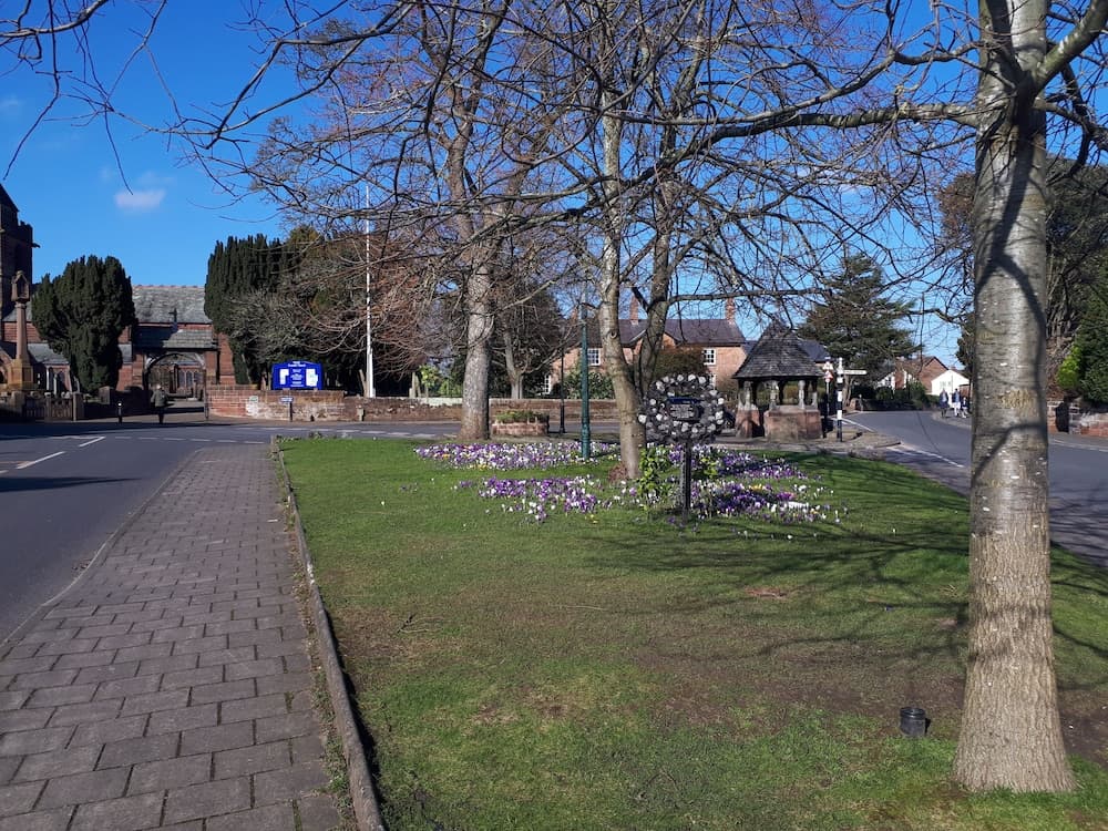 Pet Friendly - 7 Guests - Idyllic Village