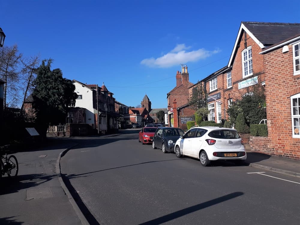 Pet Friendly - 7 Guests - Idyllic Village