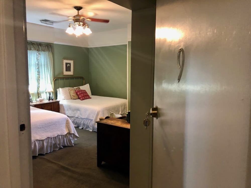 The Veranda Historic Inn