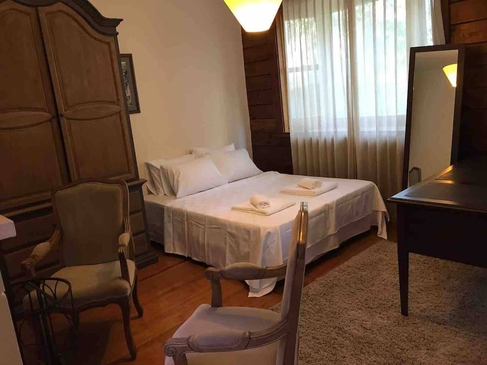 Very Special Villa, 6 and 3 Great For Family Reunions