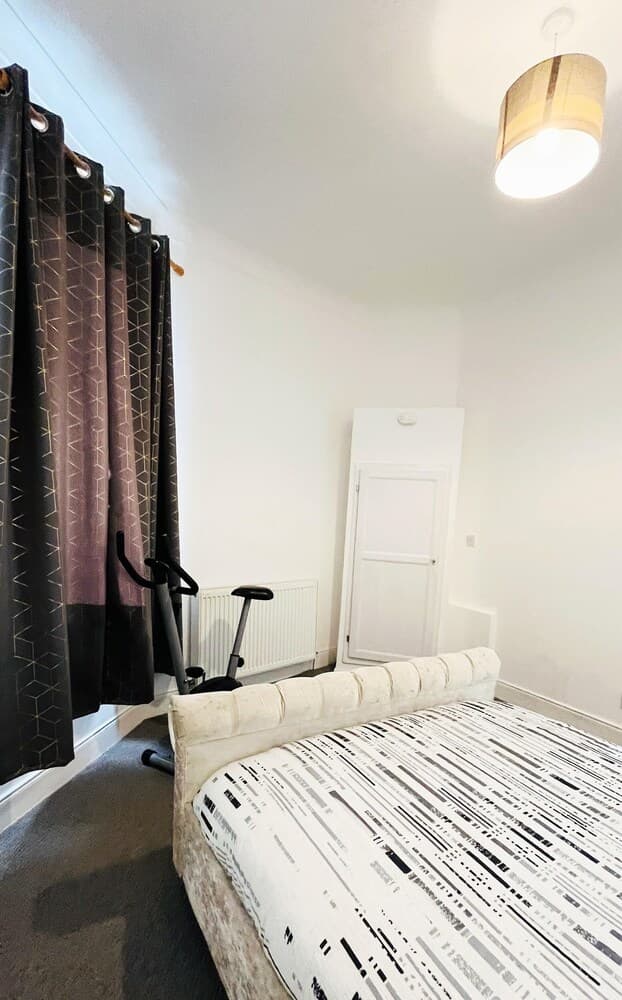 Luxury 2 Bedroom Entire Flat - Self Check in & Check out