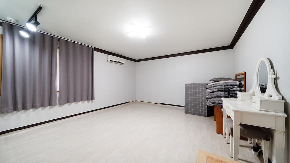 Paju Sugavill Agyeon Dongban Pension