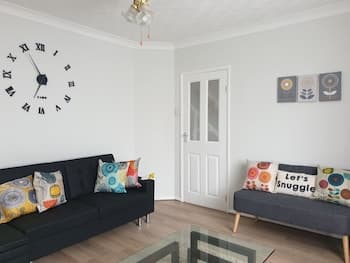 JDB Chesterfield - Lovely 3-bed House in Ipswich