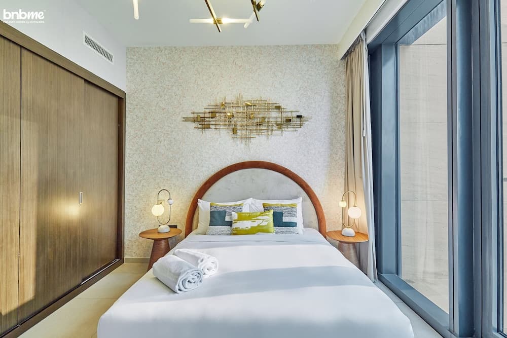 bnbme | Boulevard Heights | 3 + Maids