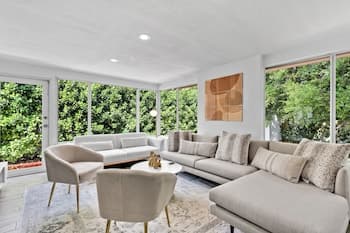 Design District Luxe 3BD Home