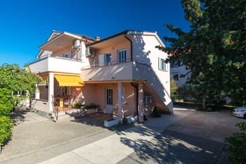 Cosy and Modern 2-bed Apartment in Krk, Croatia