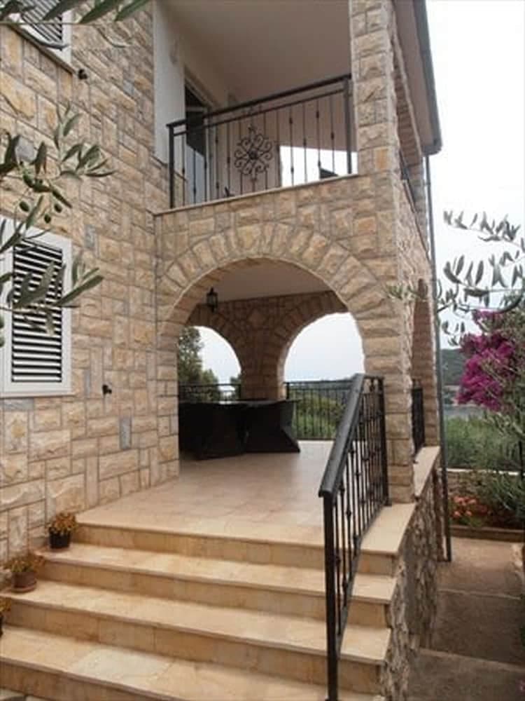 Apartment Villa Jakov