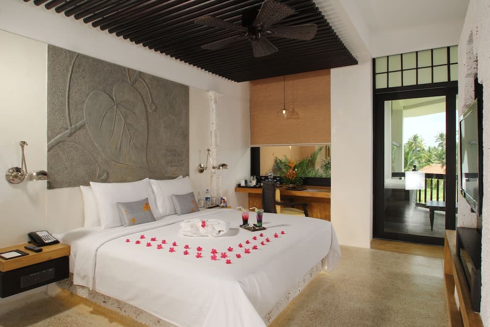 Plumeria Lake Resort & Spa