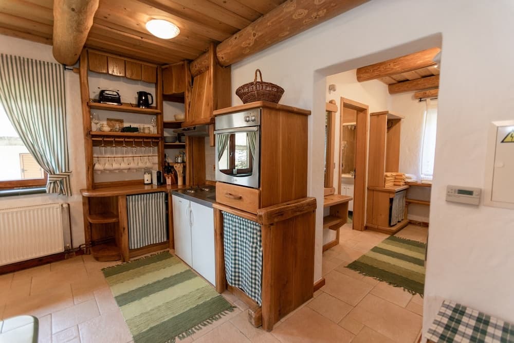 Cuk's Vineyard Wellness Cottage