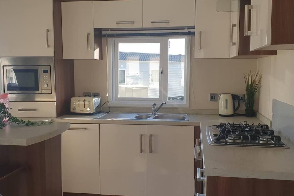 3bed Holiday Home in Clacton-on-sea, Sleeps 8