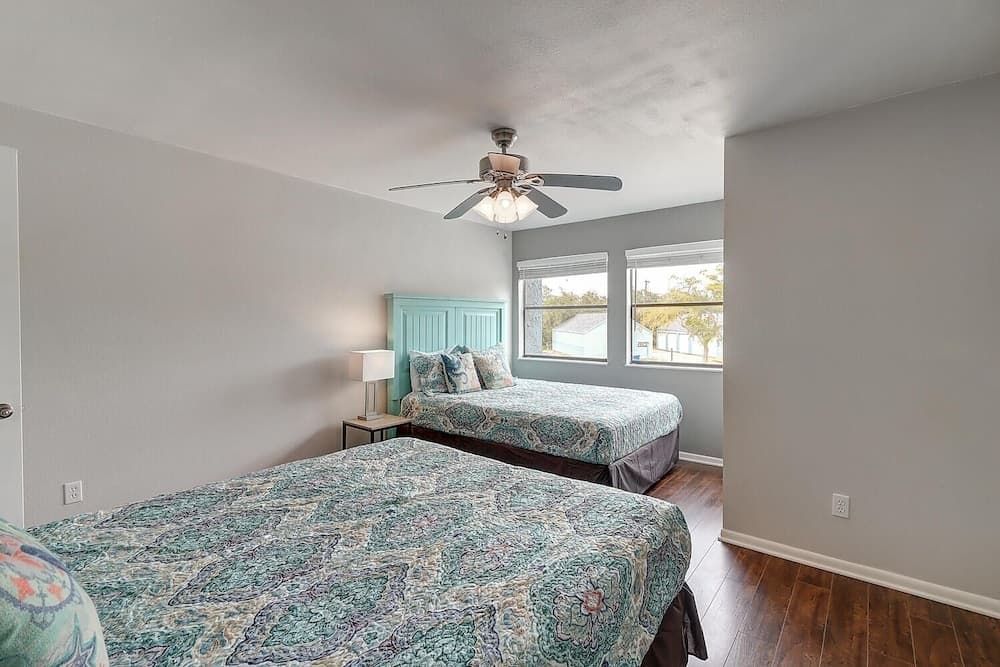 The 16th Hole 2 Bedroom Condo by Redawning