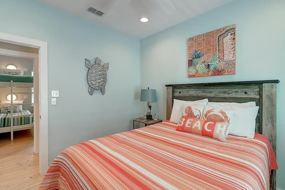 Flip Flop Life Ov22 - Pet Friendly 4 Bedroom Home by Redawning