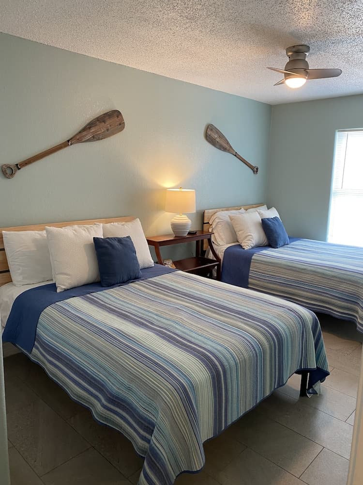 Cognito Townhouse 3 Bedroom Home by RedAwning