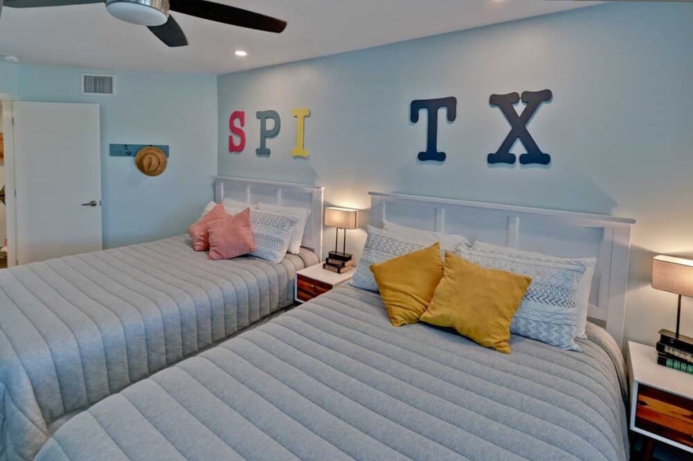 Gulfpoint 3209 3 Bedroom Condo by RedAwning