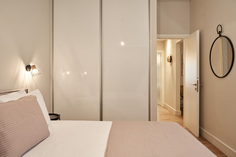 Ilisia Park Contemporary 2BD Condo