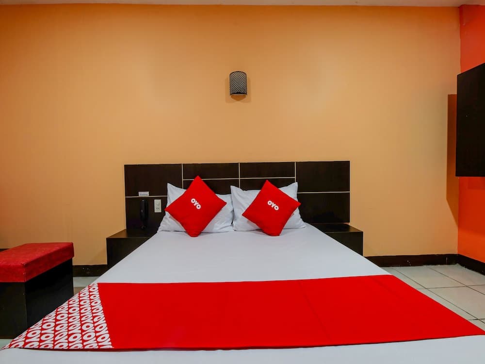 OYO 861 Rosas Travellers Inn