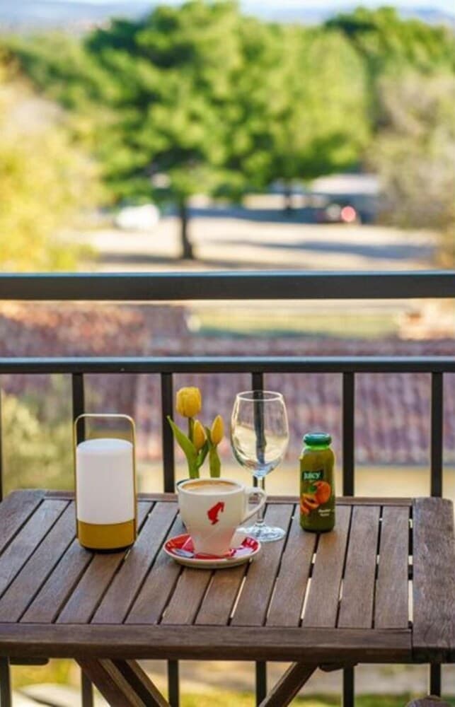 Cozy Park View Room With Breakfast Included