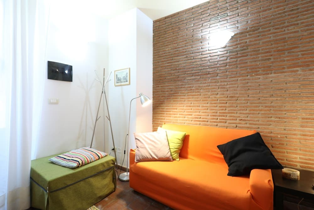 Cozy Apartment On 2 Levels In The City Center