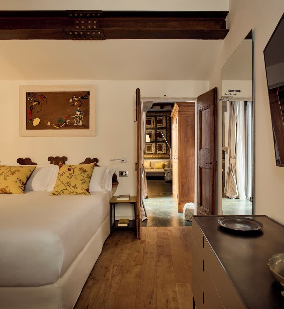 Palazzo delle Pietre Luxury Apartments