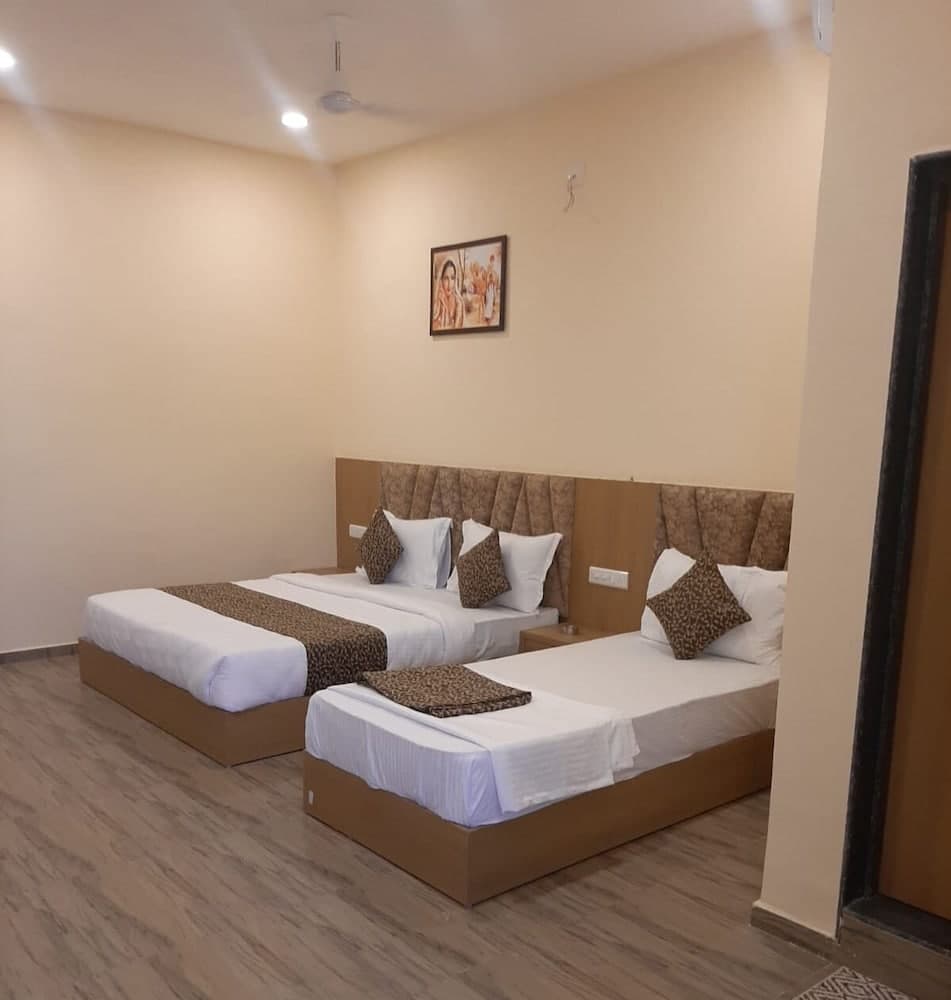 Hotel Fun Park Sanand