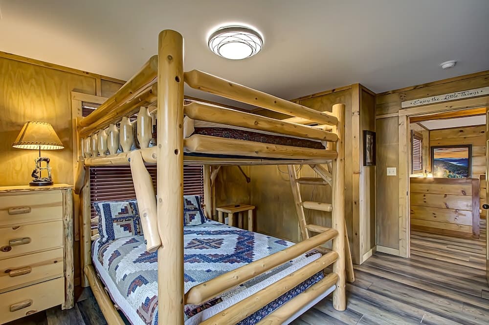 Bear Cove Falls #4133