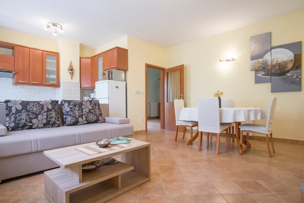 Marinko - With Pool - A1