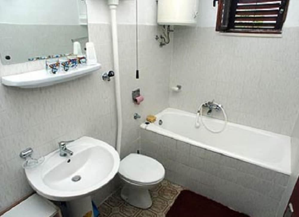 Marino - Large Terrace - A1