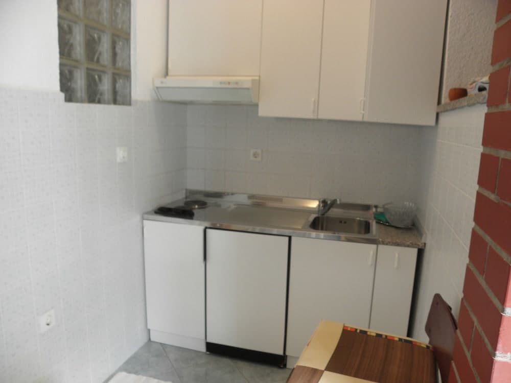 Neda - 5 m From sea - A2