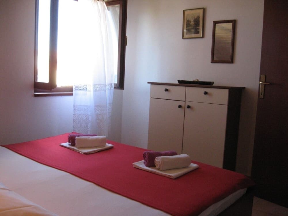 Nives - Great Location - A1