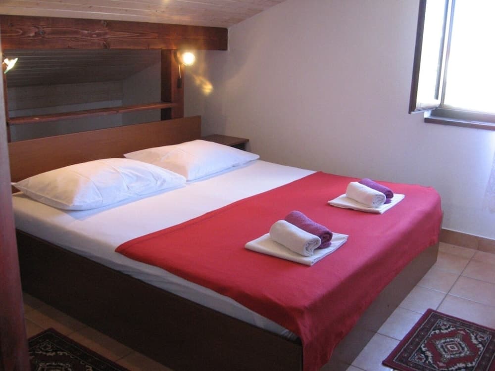 Nives - Great Location - A1