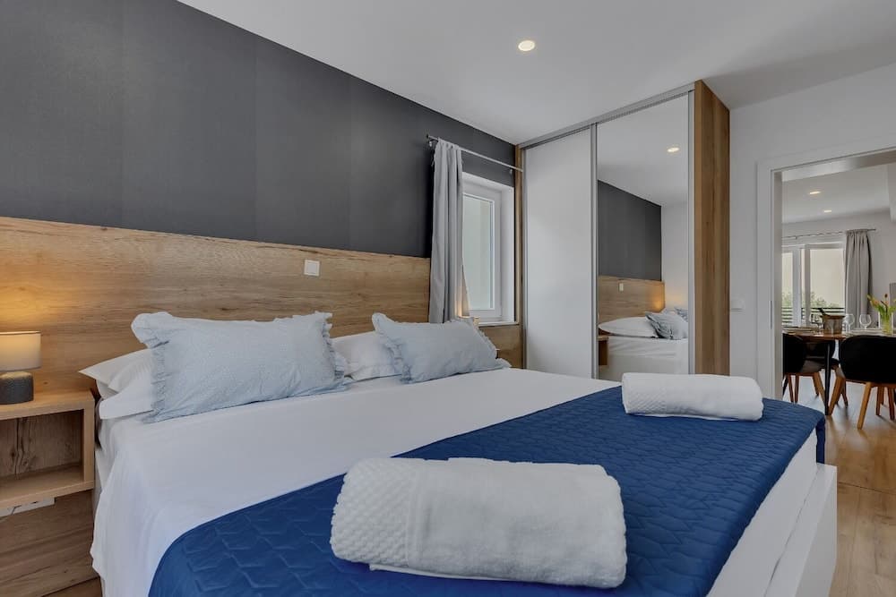 Lara - With Terrace - A2