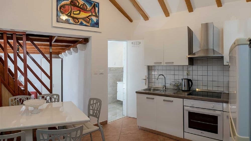 Ivo - House With Pool - H