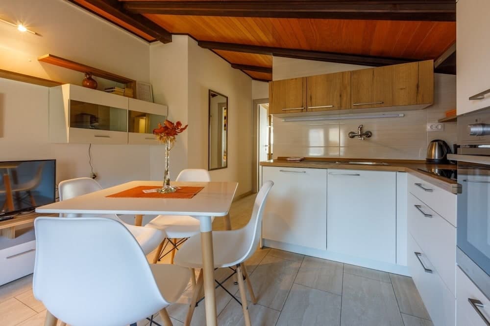 Colorful - Modern Apartments - A3 Narancasti