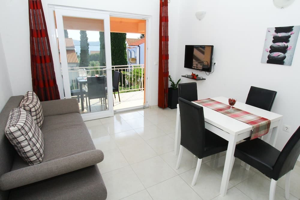 Renato - 150 m From Beach - A1