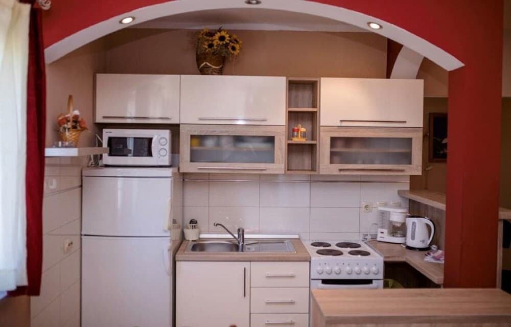 Mig - With Beautiful Garden - A3 Bordo