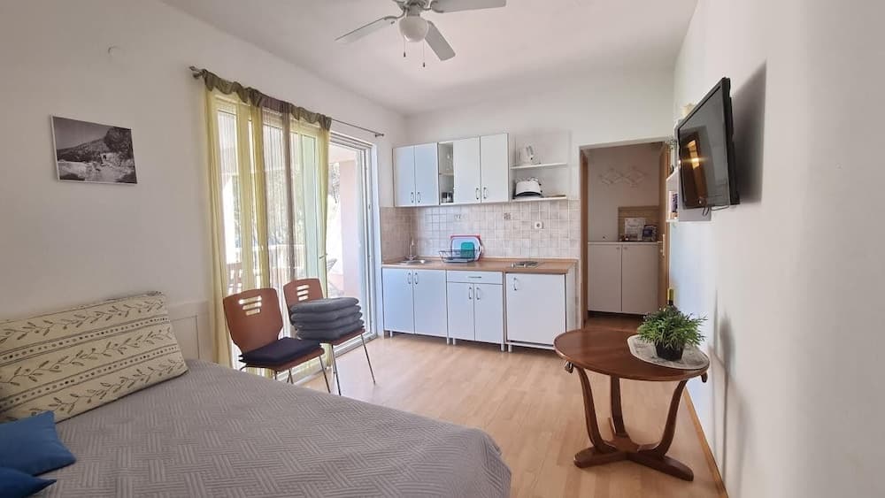 Mlad - With Pool - A2