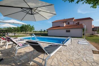 Armitage - Family Friendly - A4